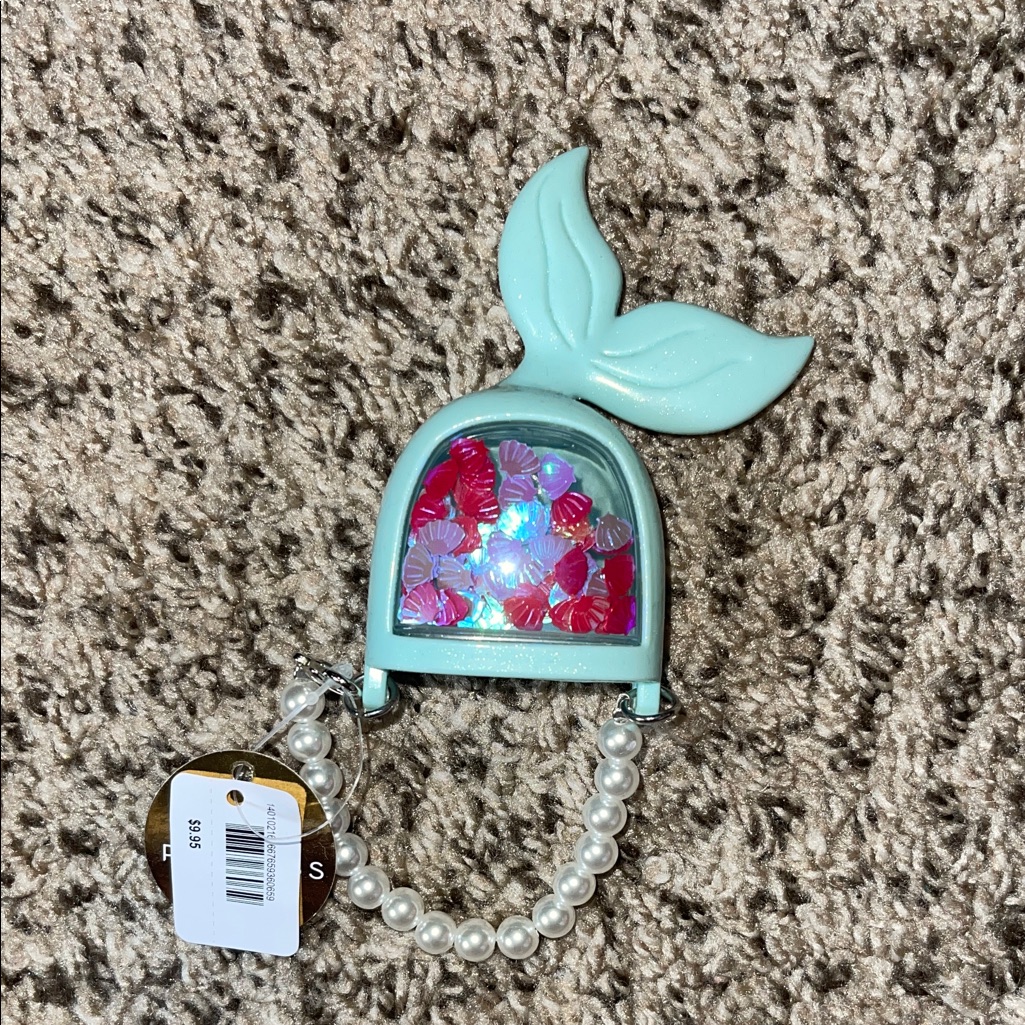 Ariel Hand Sanitizer Holder